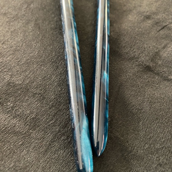 Gorgeous Acrylic Hair Sticks - Picture 2 of 3